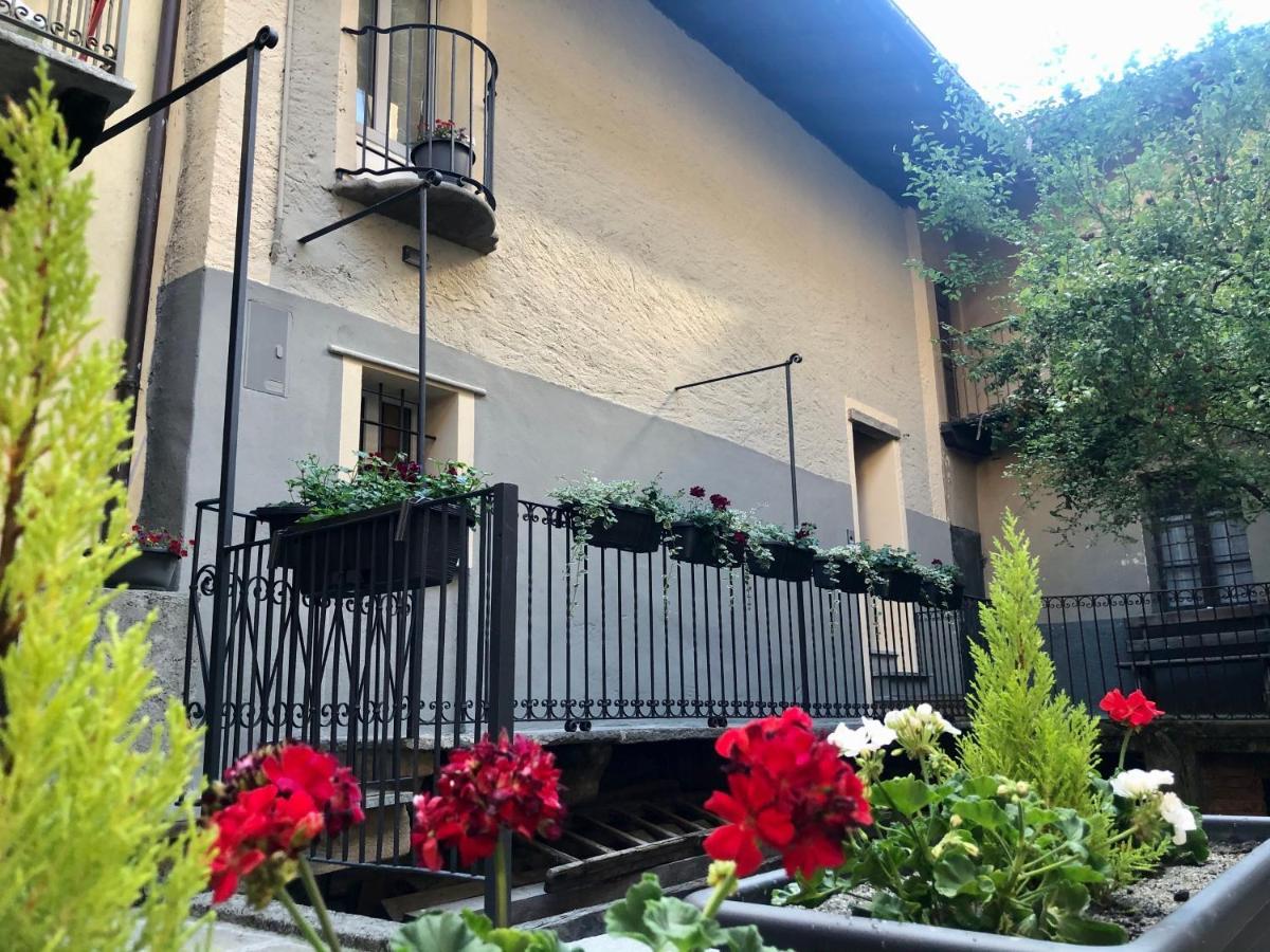 Domus Apartments Aosta Eksteriør bilde